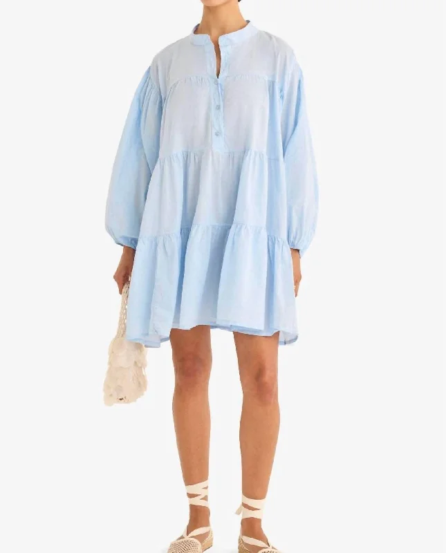 Deep Discounts Sadé Dress In Sky