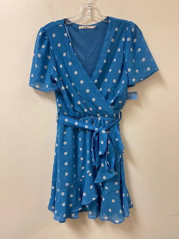 Year-End Sale Dress Casual Short By Mi Ami In Blue & White, Size: Xs