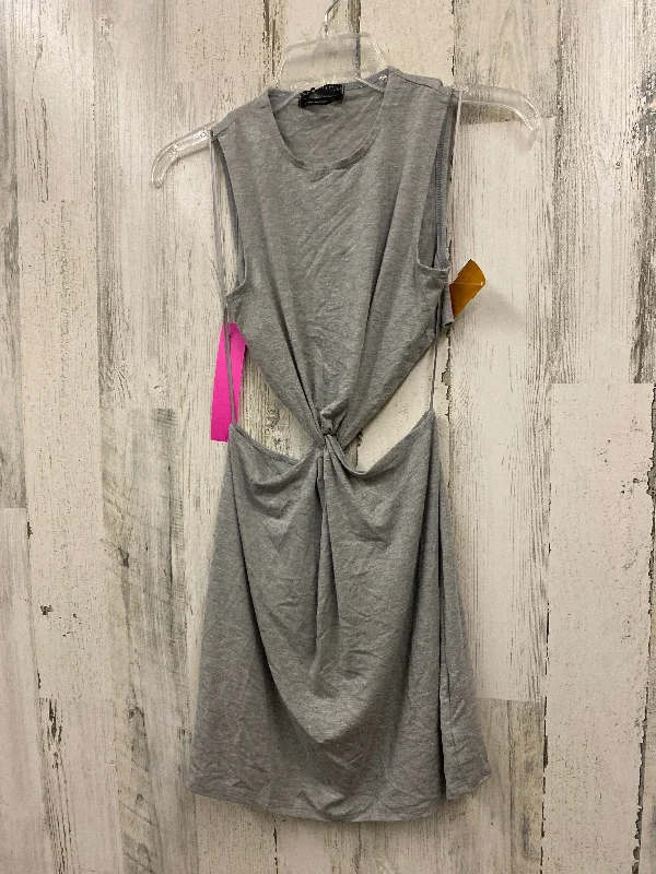 Flash Deals Dress Casual Short By Urban Outfitters  Size: S