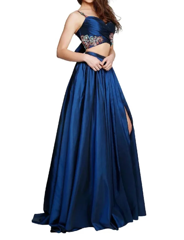 Last Chance Taffeta A-Line Prom Dress In Navy