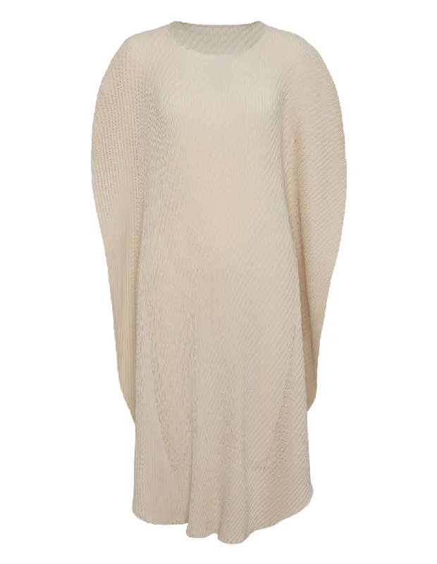 Steals and Deals Orbicular Pleats Dress