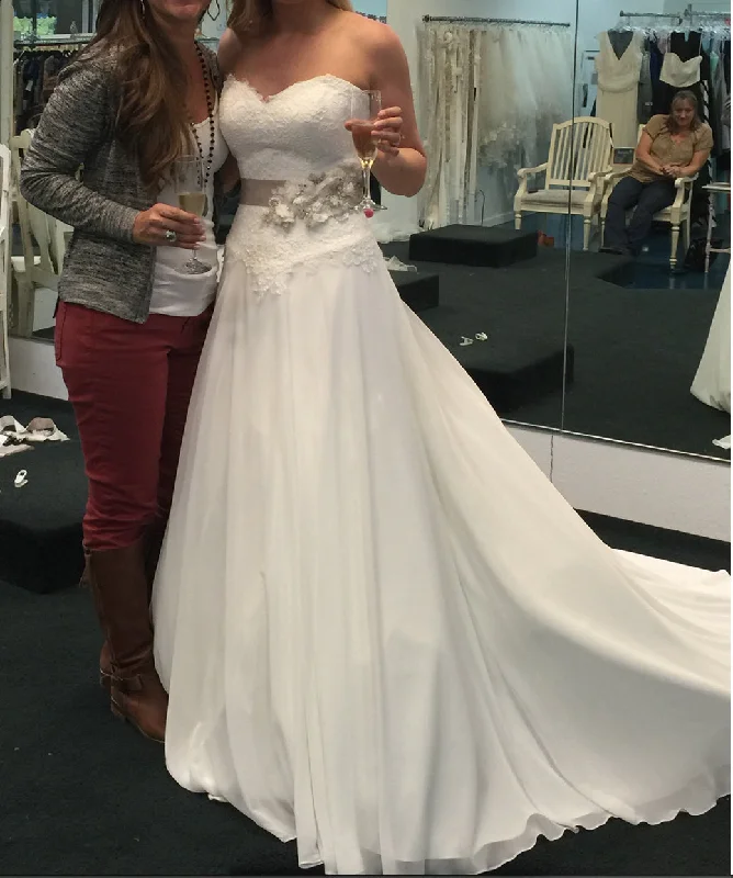 Season Finale Sale Other Sweetheart Gowns 6070 - Never worn