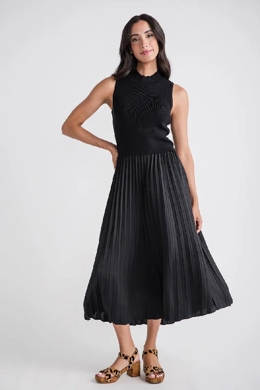 Early Bird Discount Skies Are Blue Pleated Contrast Mock Neck Dress