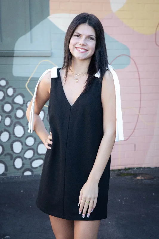 Quick Sale Gracen Contrast Shoulder Bow Dress, Black/White