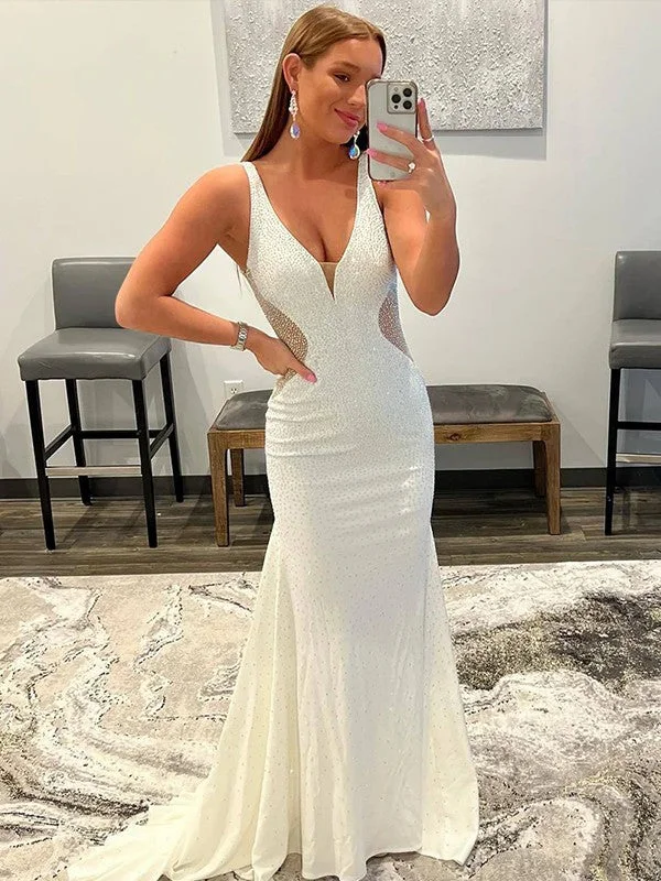 Deal Zone Sheath/Column Stretch Crepe Rhinestone V-neck Sleeveless Sweep/Brush Train Dresses Deal Zone Sheath/Column Stretch Crepe Rhinestone V-neck Sleeveless Sweep/Brush Train Dresses