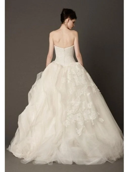 Year-End Sale Vera Wang Lara