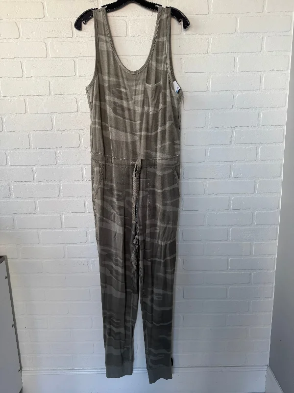 Exclusive Online Offer Jumpsuit By Thread And Supply In Camouflage Print, Size: L