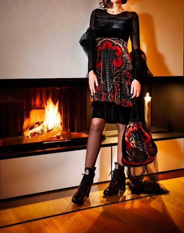 Extra Discounts Velvet Dress In Black/red