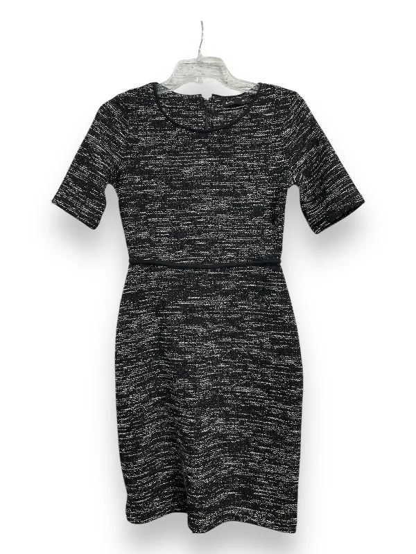 Extra Savings Dress Casual Midi By Banana Republic In Black & White, Size: Xsp