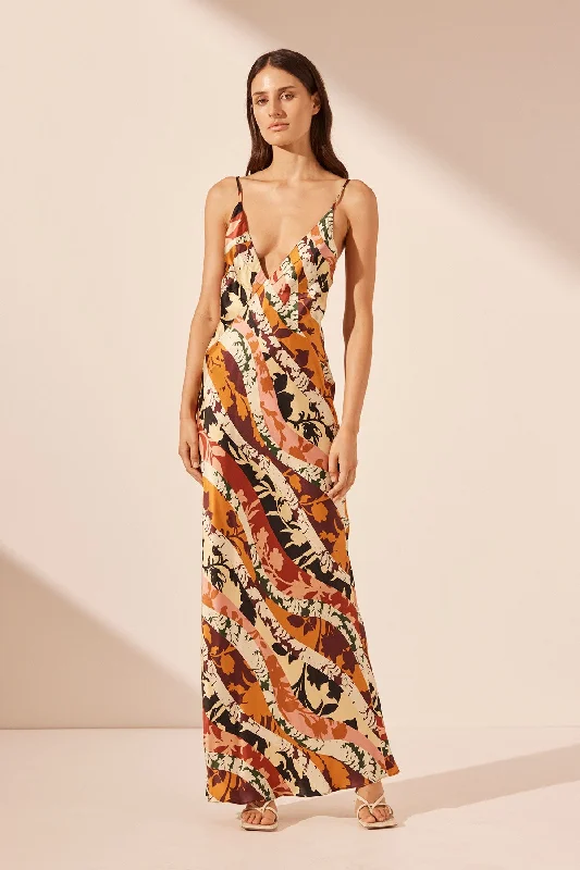 Super Deal CIELO SILK PLUNGED MAXI DRESS