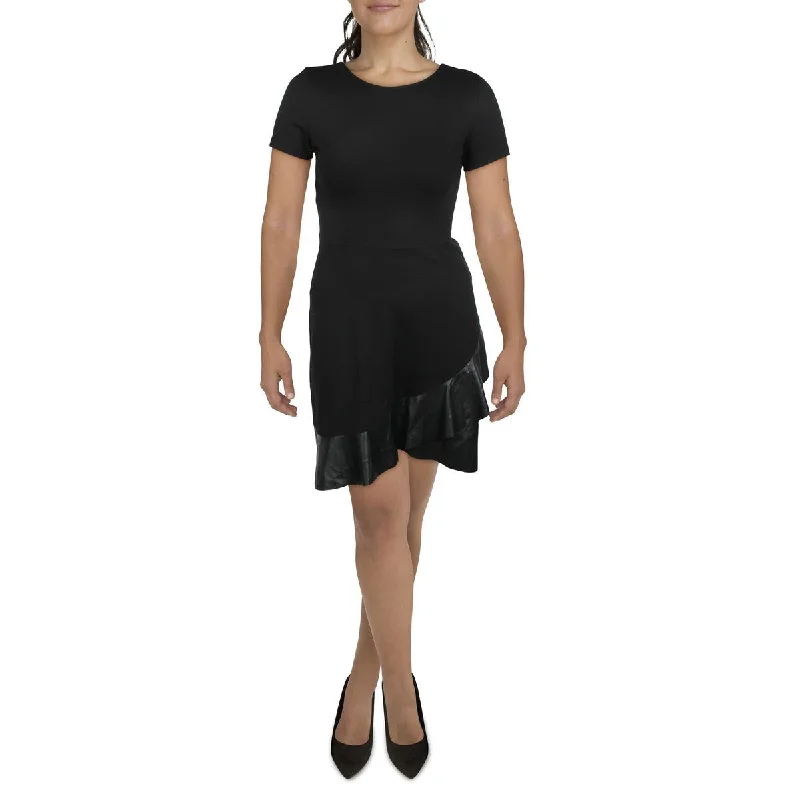 Bonus Savings Juniors Womens Faux Leather Trim Short Sleeve Fit & Flare Dress