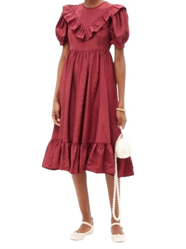 Deal Explosion May Dress In Burgundy Moire