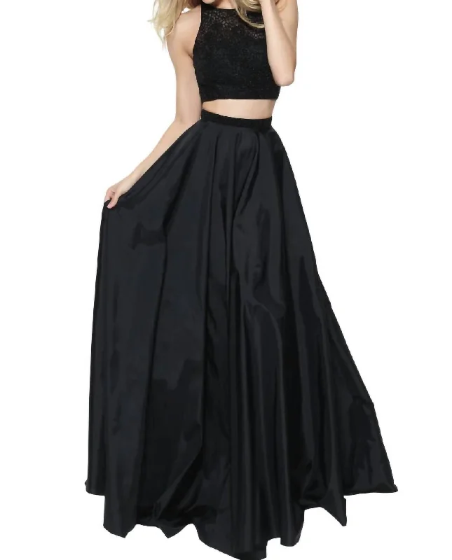 Lowest Price High-Neck Prom Dress In Black