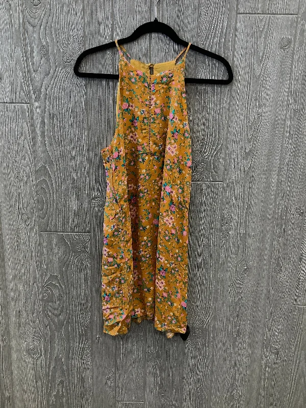 New Markdowns Dress Casual Short By Everly In Yellow, Size: S