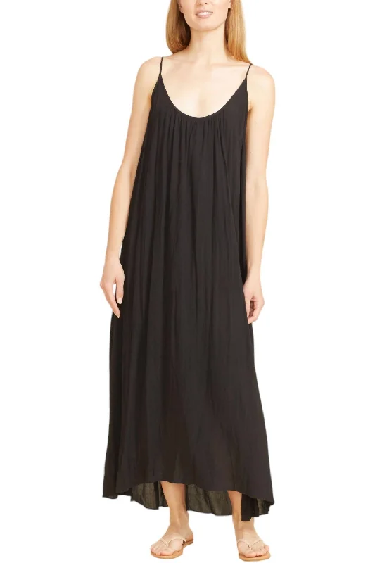 Price Slash Malfi Dress In Black