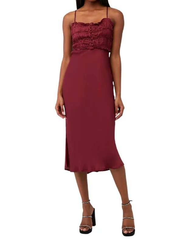 Super Deal Zola Dress In Wine