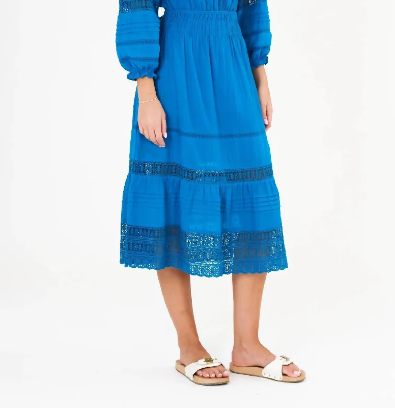 Deal of the Day Loretta Midi Dress In Blue