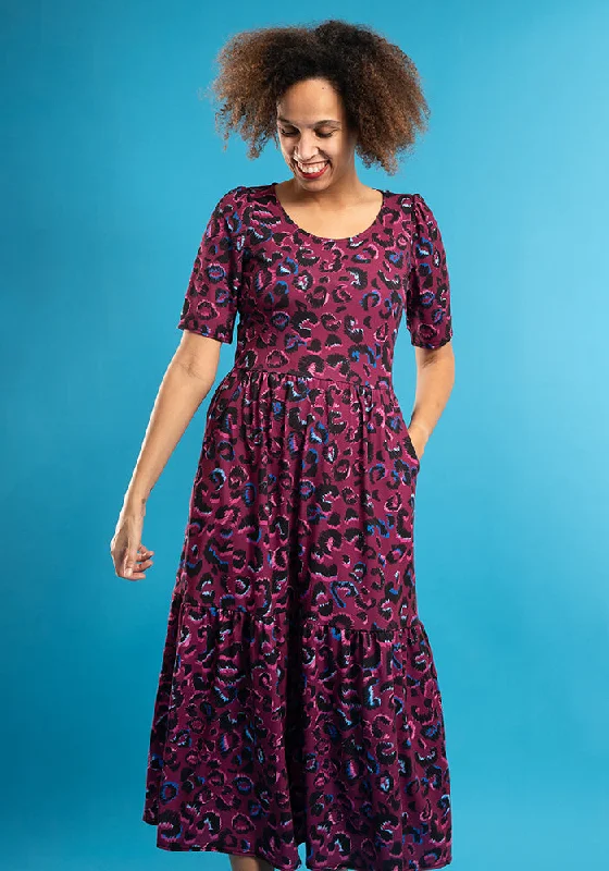 Blowout Deals Arlene Large Scribble Animal Print Tiered Hem Midaxi Dress