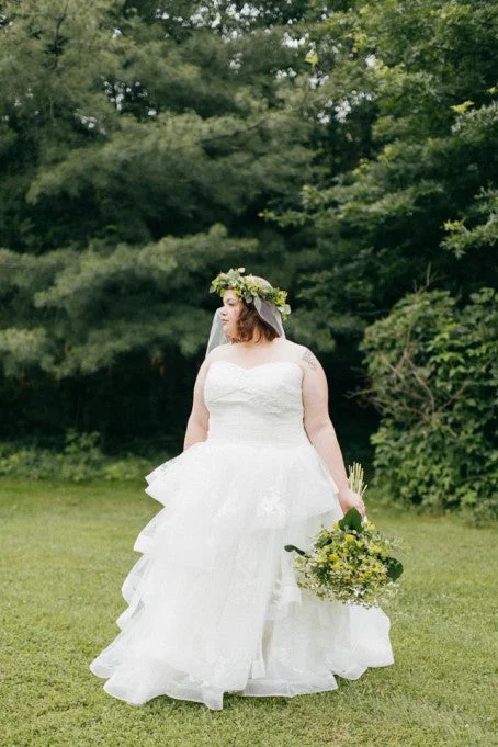 Act Fast Vera Wang Strapless Tulle Wedding Dress, VW351197