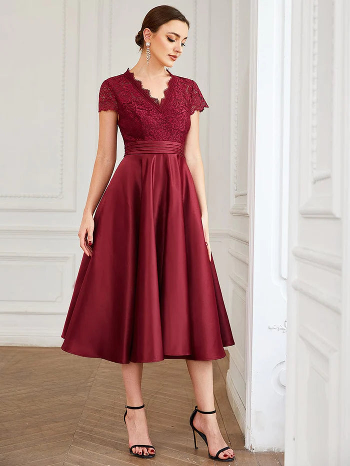 Bargain Blast Romantic V-neck Lace Bodice Wedding Guest Dress with Pockets