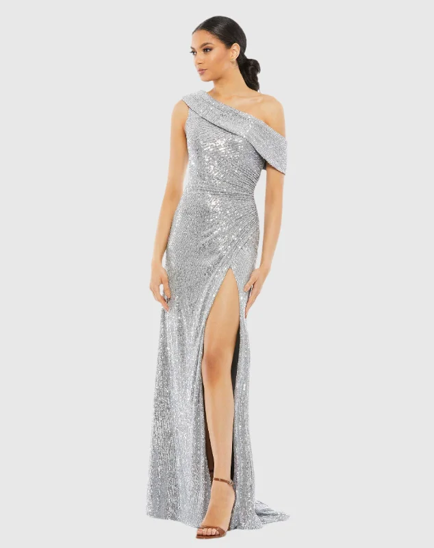 Deal Dash Silver Sequined Drop Shoulder Gown