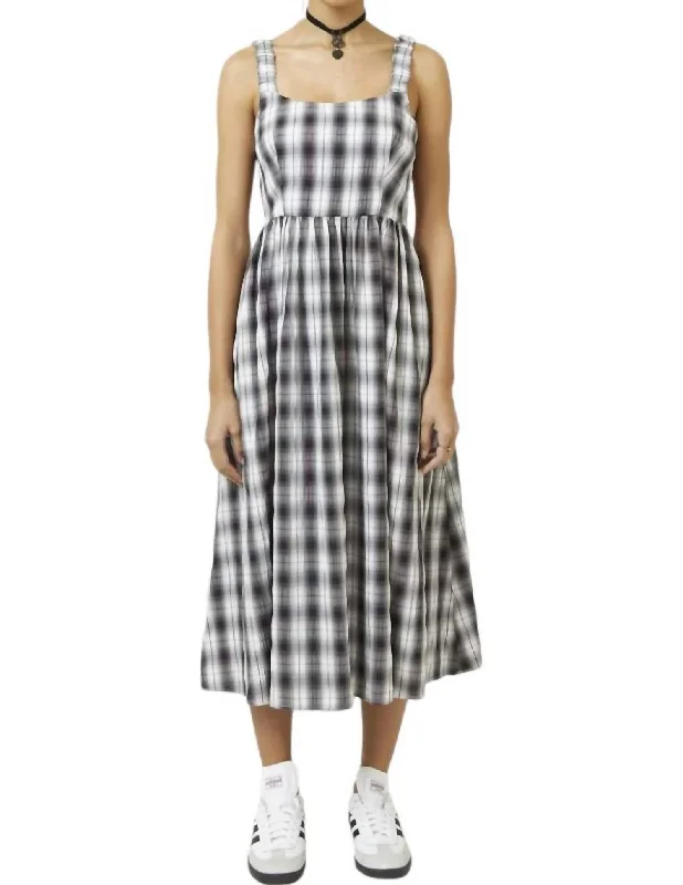Price Drop Bette Open Back Midi Dress In Ink