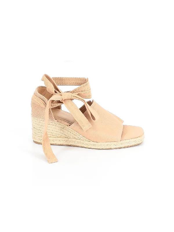 Year-End Clearance Wedges