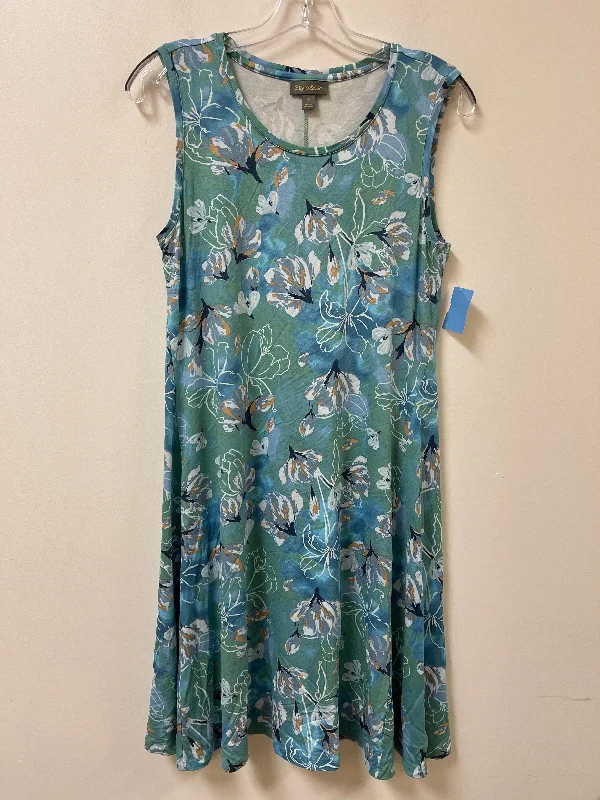 Special Savings Dress Casual Short By Style And Company In Blue, Size: M