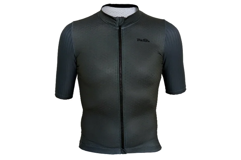 Savings Galore MONO CHARCOAL