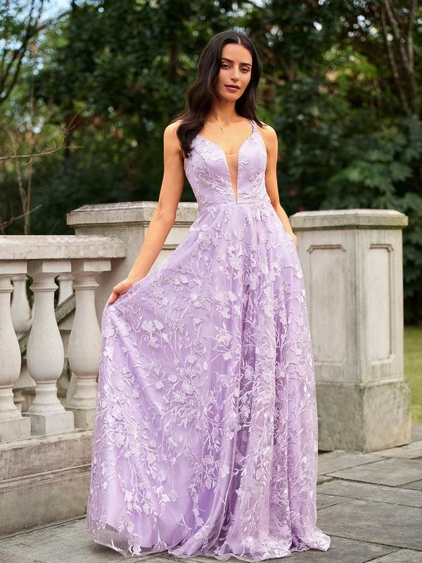 Seasonal Clearance A-Line/Princess Lace V-neck Sleeveless Sweep/Brush Train Dresses