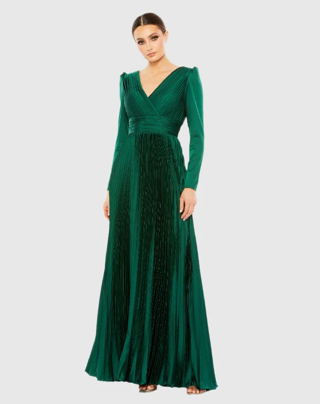 Special Price Green Pleated Long Sleeve V-Neck Gown