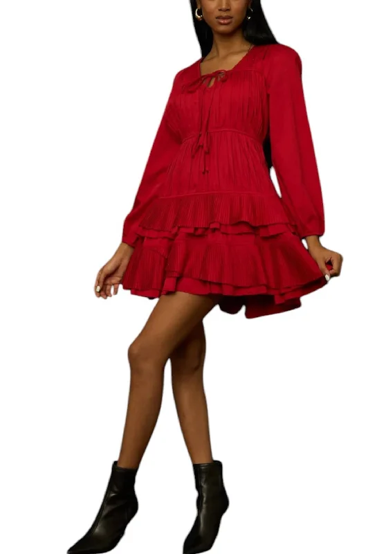 Discount Mania Wren Dress In Tango Red
