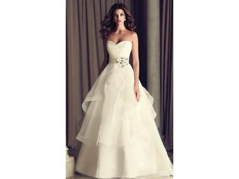 Stock Clearance Paloma Blanca 4465
